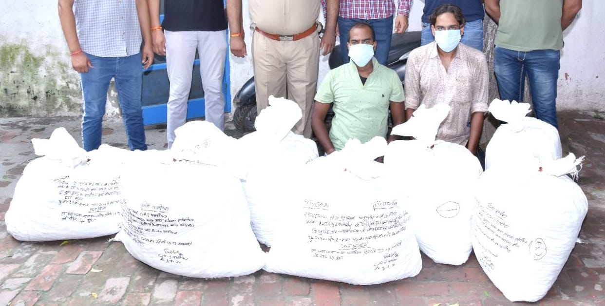 Two smugglers arrested with 180 kg hemp leaves brought for smuggling