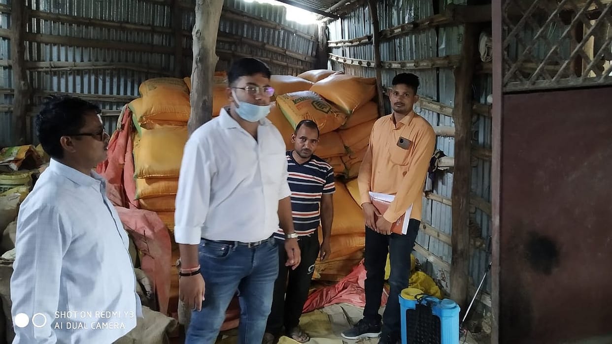 Fertilizer sold without license, shop seized