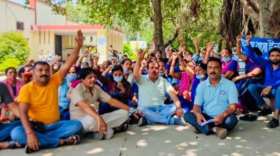 Asha Workers protested