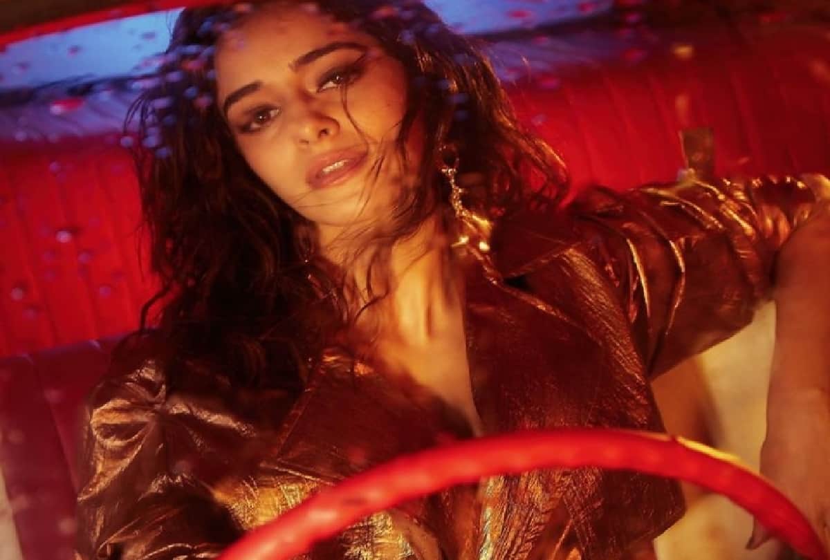 Ananya Panday gives tour of her vanity van with a bed and random stick