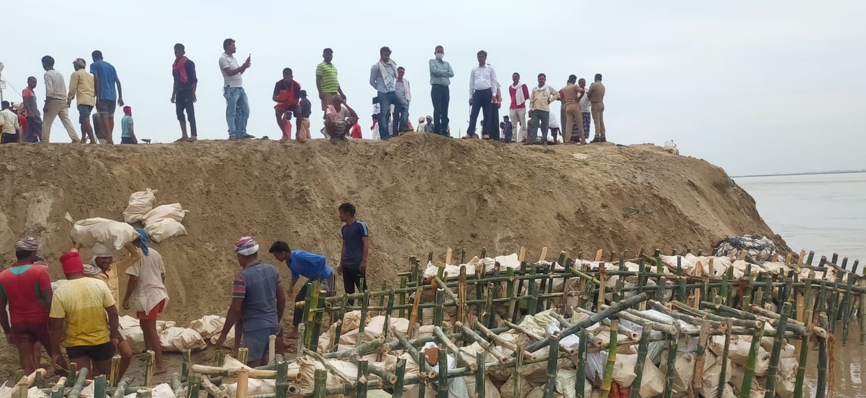 Water level decreased by one cm in Badarhua if stable in Dighia