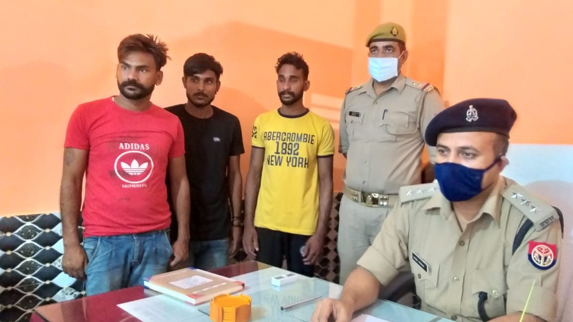 Three miscreants caught in police encounter