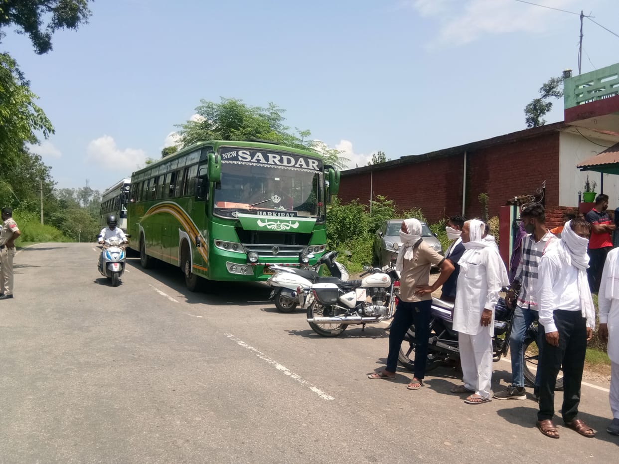 20 thousand challans of three buses of Punjab for breaking the block