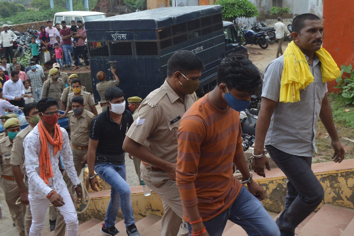 Hathras: The four accused were brought on production under tight security, the testimony of CO Sadabad