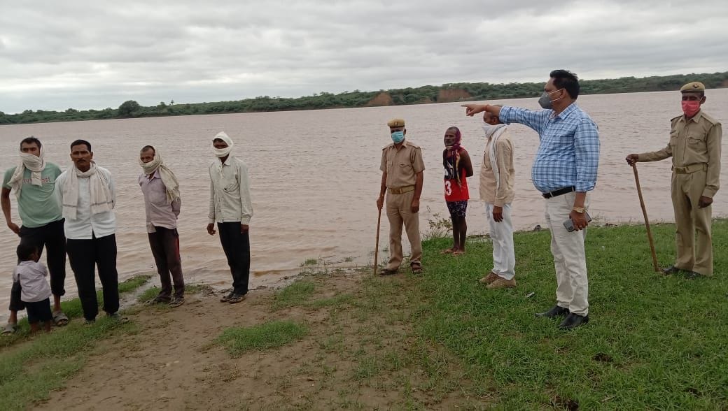 Yamuna water reached near three villages
