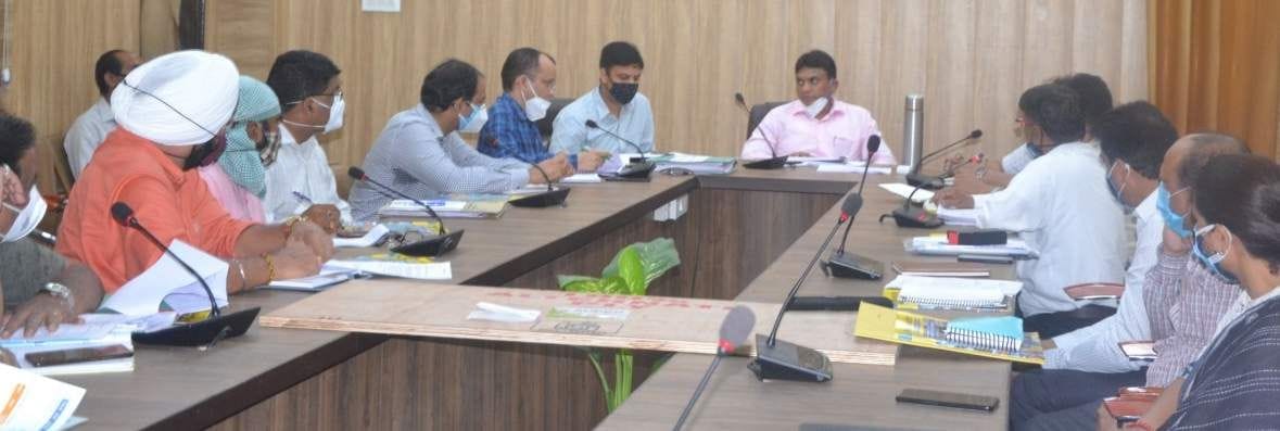 Irrigation Department should make arrangements for flood protection in Khadri area: DM