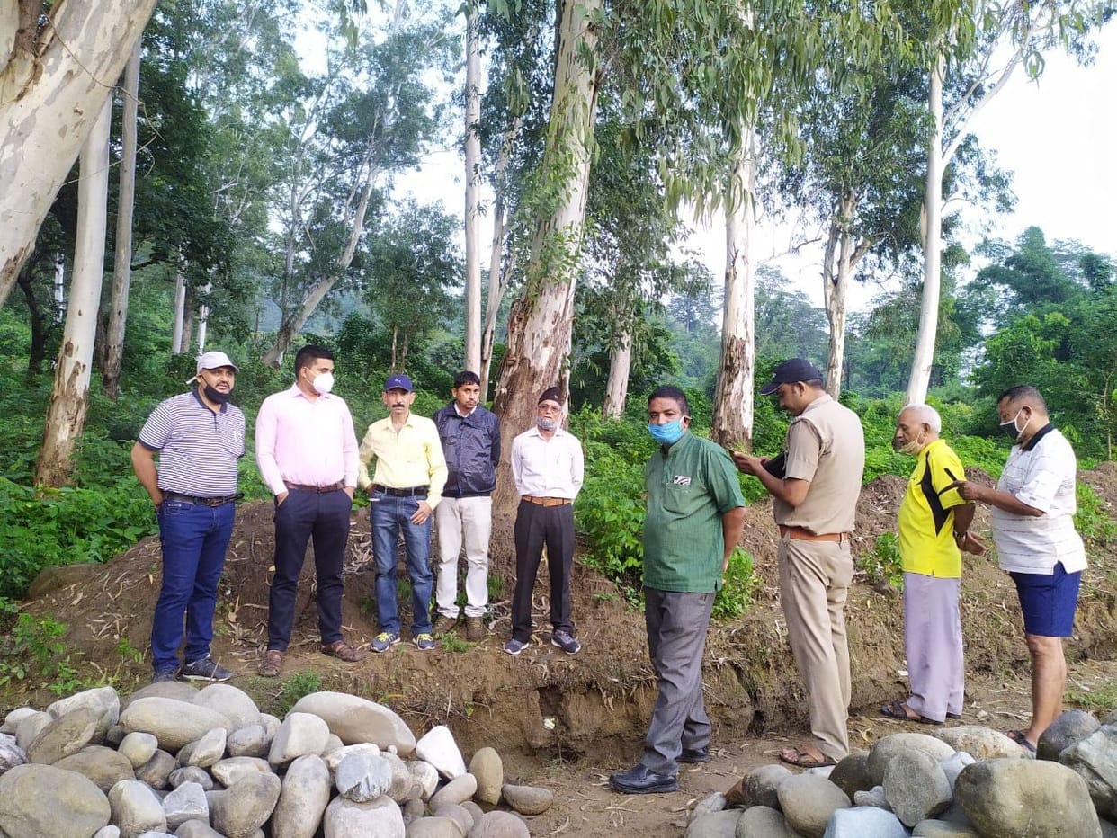 DFO inspected the elephant protection wall under construction