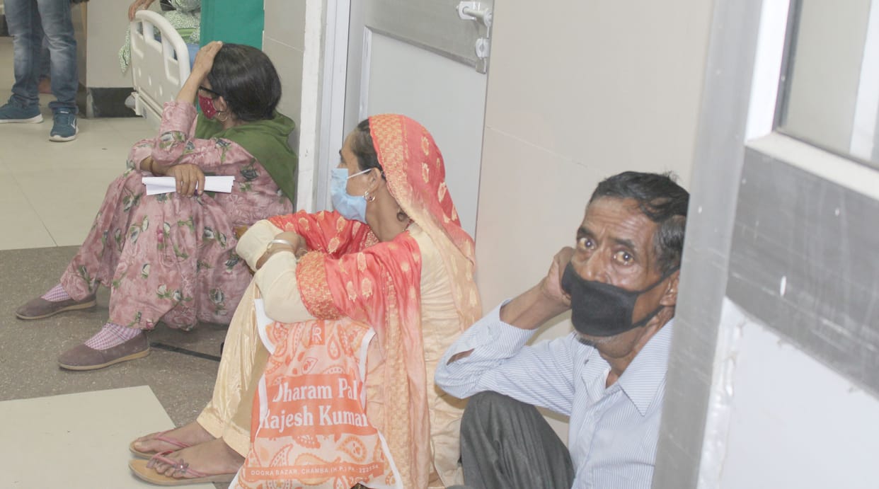 Patients remained troubled for one hour in Chamba Medical College