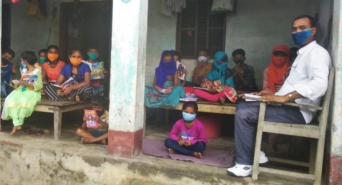 Teachers do not like Mohalla Pathshala