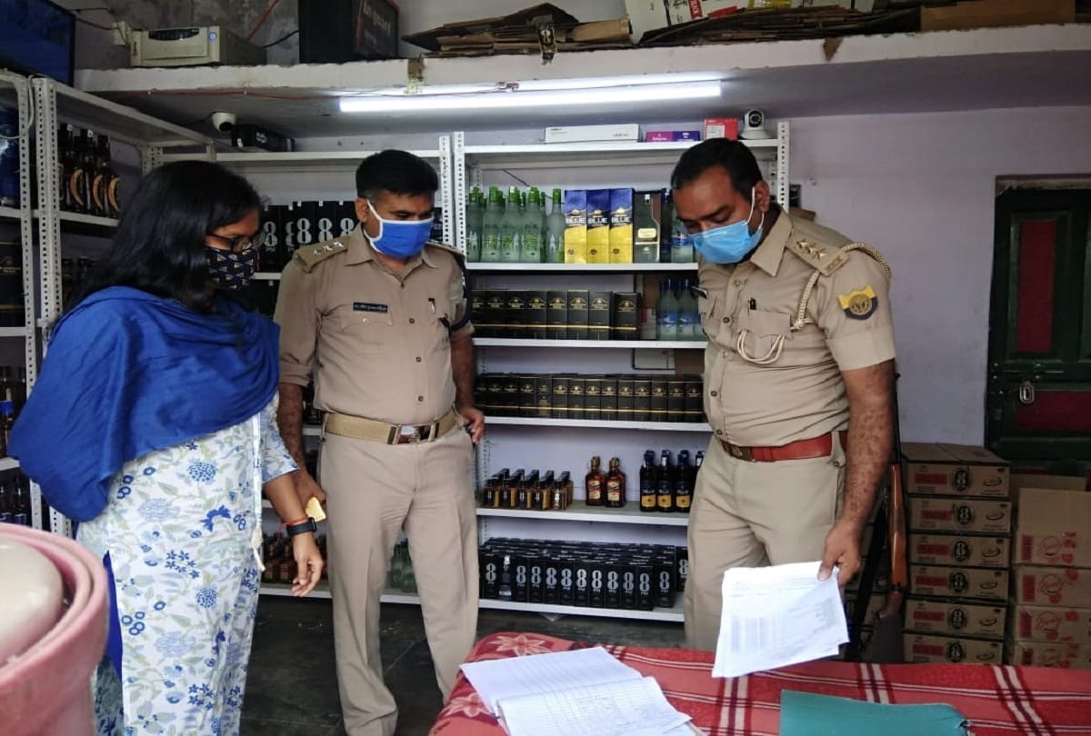 12500 liters of country liquor recovered, two accused arrested