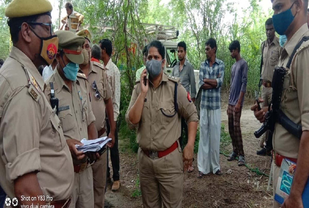 One family died due to eating contaminated food in Holagarh, condition of four deteriorated