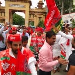 सपा ने निकाली साइकिल यात्रा।