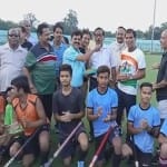 मेरठ में जश्न मनाते शहरवासी।