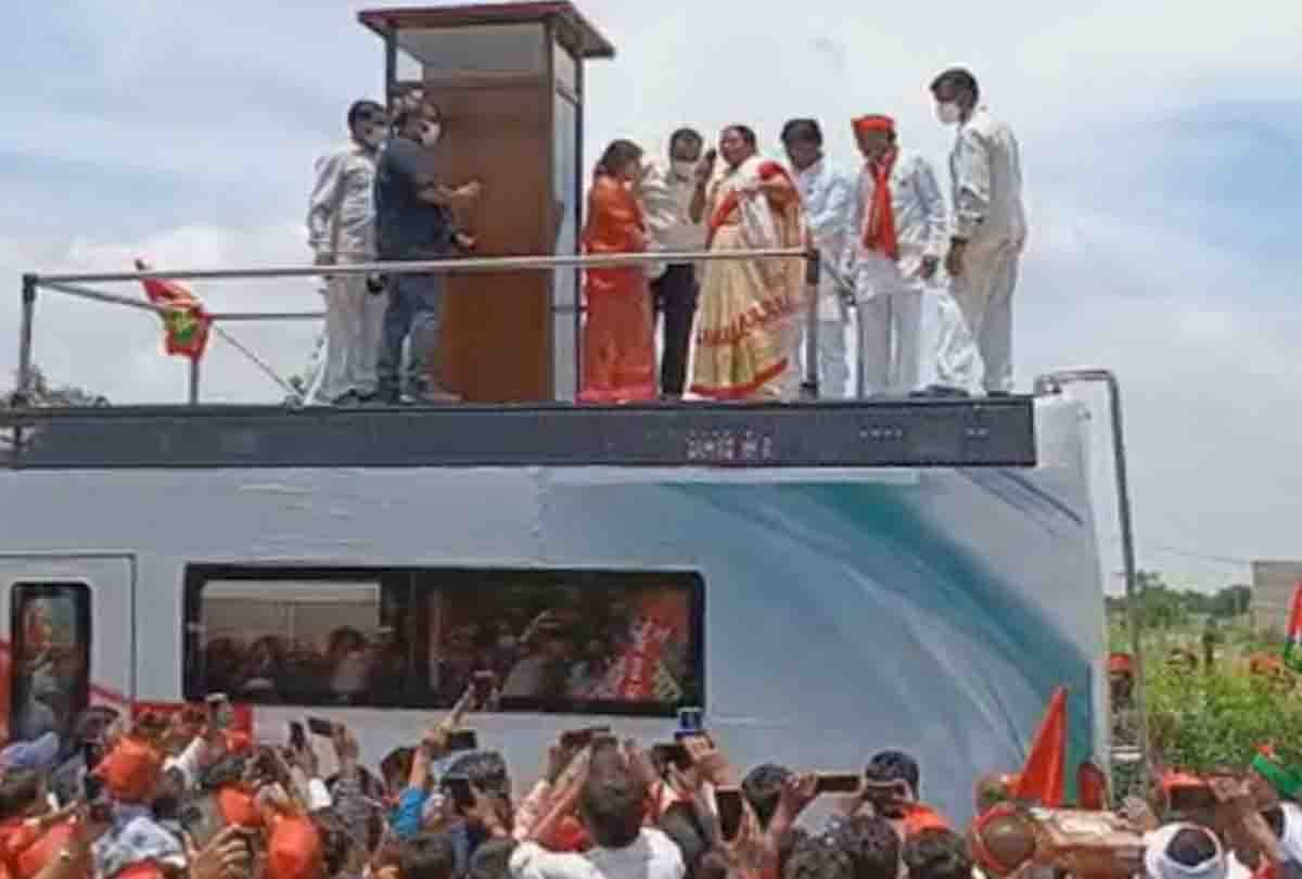 Dimple Yadav said SP will fight assembly elections on the basis of development