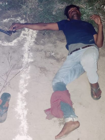 अयोध्या पुलिस मुठभेड़ में घायल बदमाश।  संवाद
