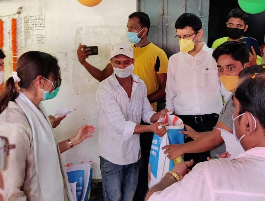Distribution of free ration kits to 1.33 lakh beneficiaries
