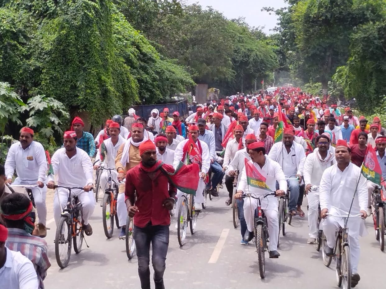 On the pretext of cycle rally, the spies demonstrated their strength
