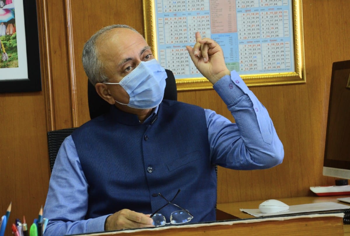 ias Anil Khachi punished for working on his own terms