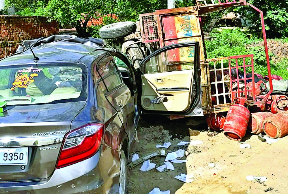 Ayodhya: Cylinder laden pickup and car collision, three including husband and wife died