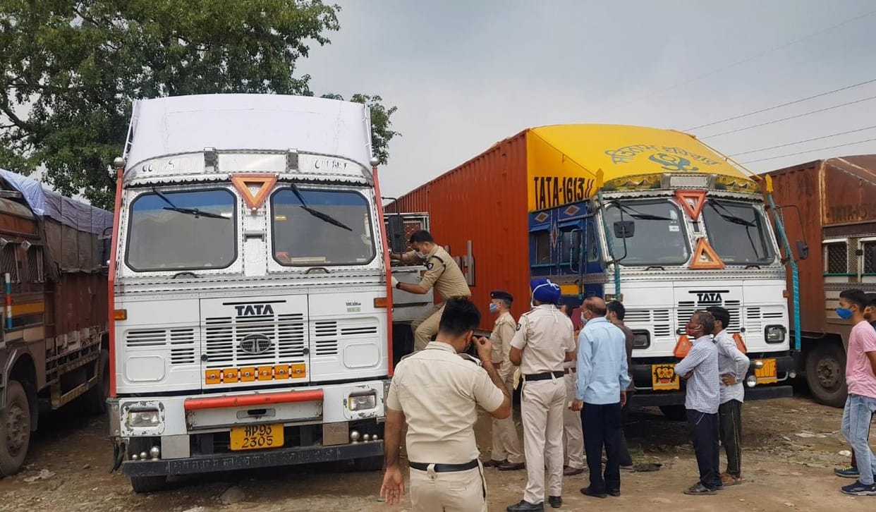 Goyla Punner Truck driver found dead under mysterious condition in Nalagarh union