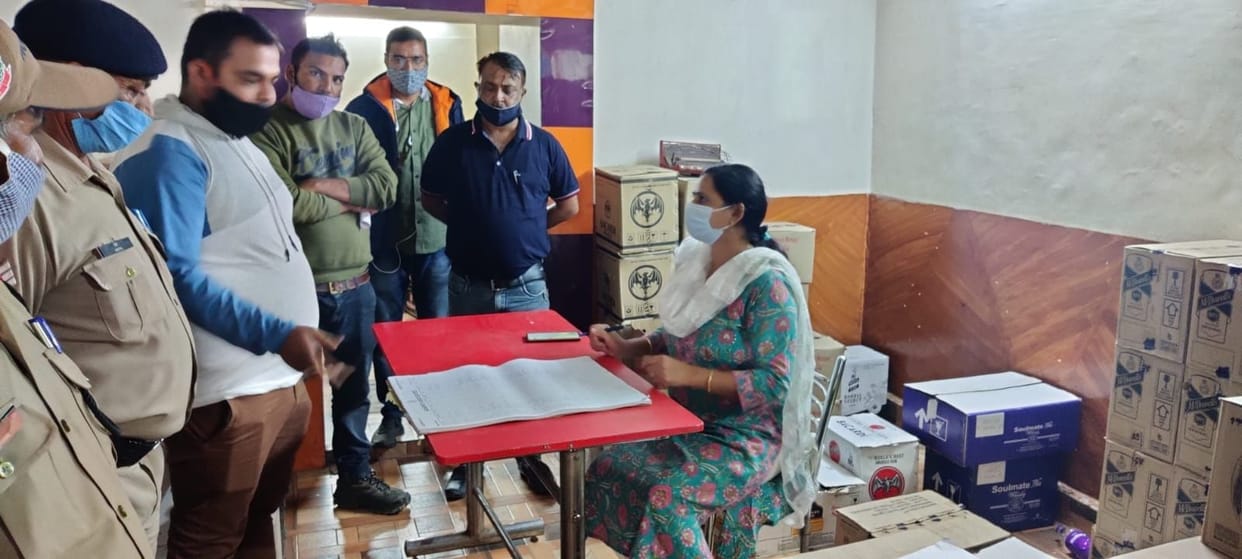 SDM inspected the liquor shop