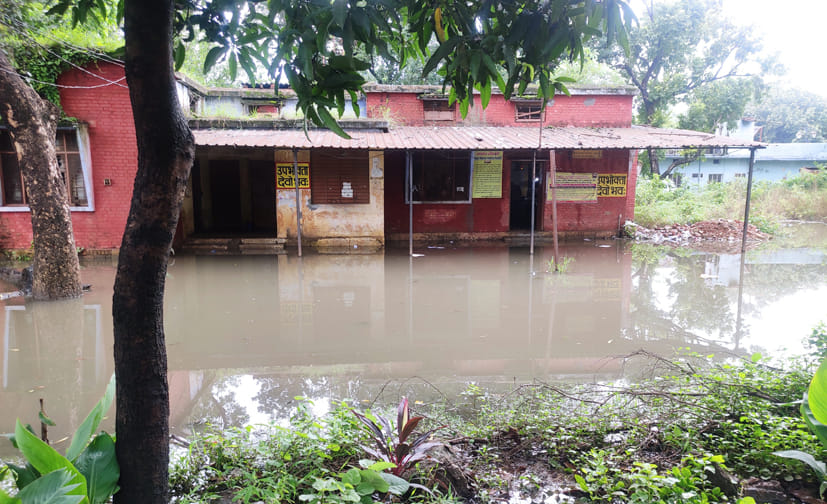 Drain damaged due to mud sinking in rain in Kheda Mughal