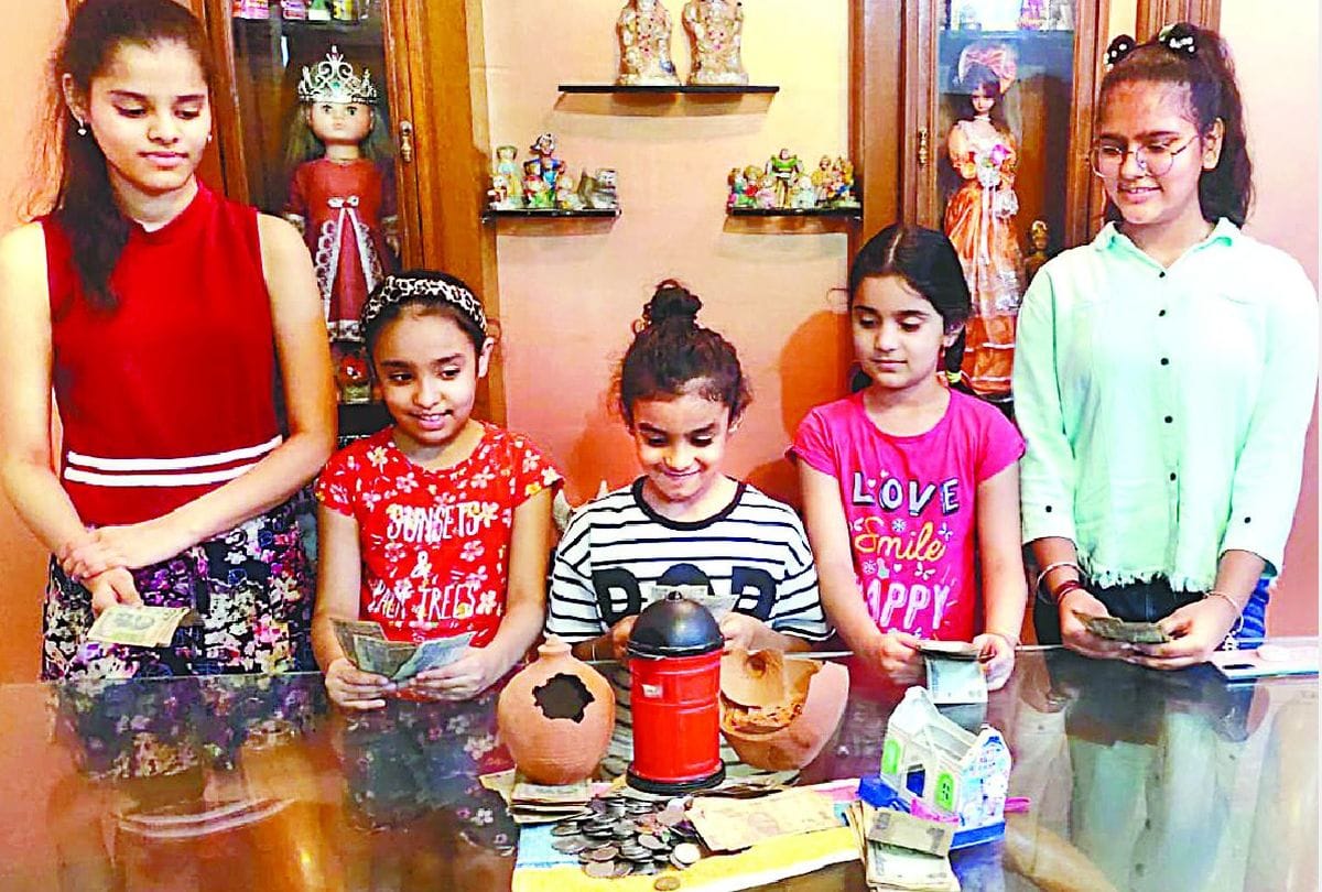 children broke piggy bank for rain water harvesting system in Agra