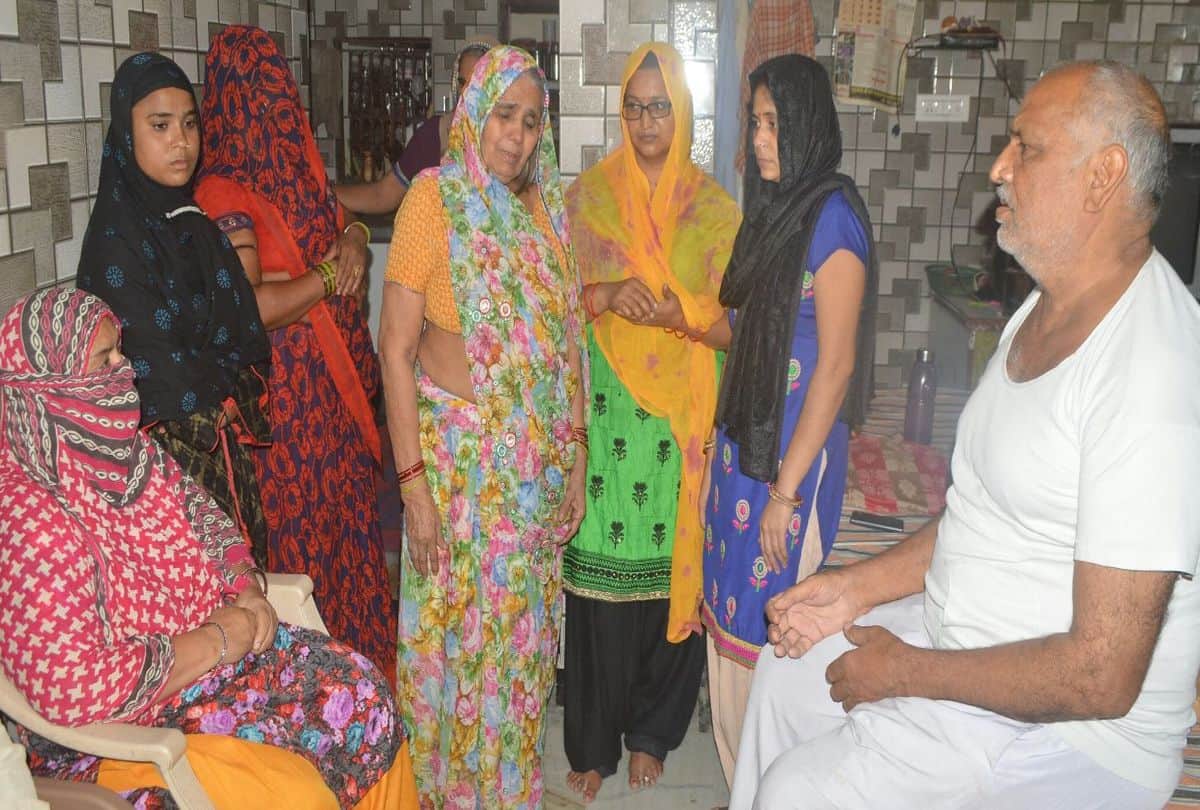 Sales Office Murder Case: Agra Police Arrests Woman Told Killing Story Crime News