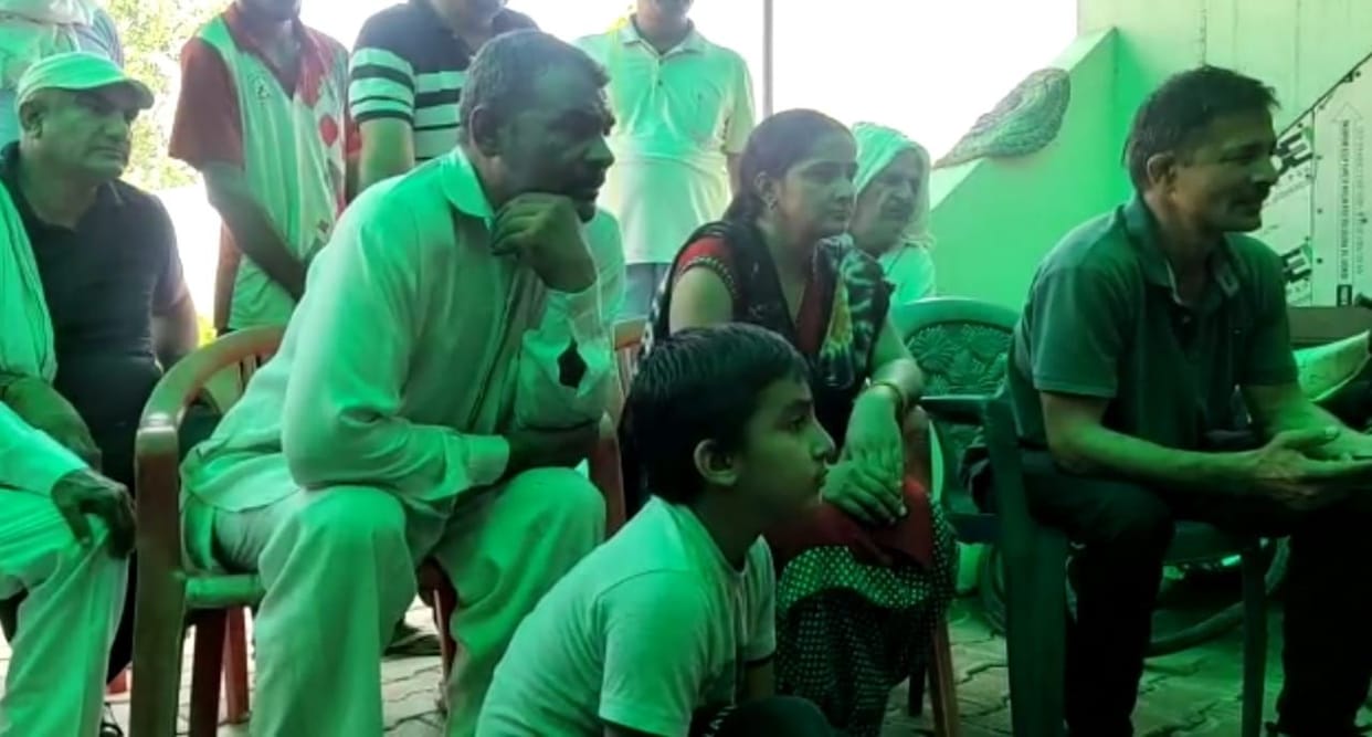 jhajjar bahadurgarh news,Guru and villagers said - we are proud of the lamp