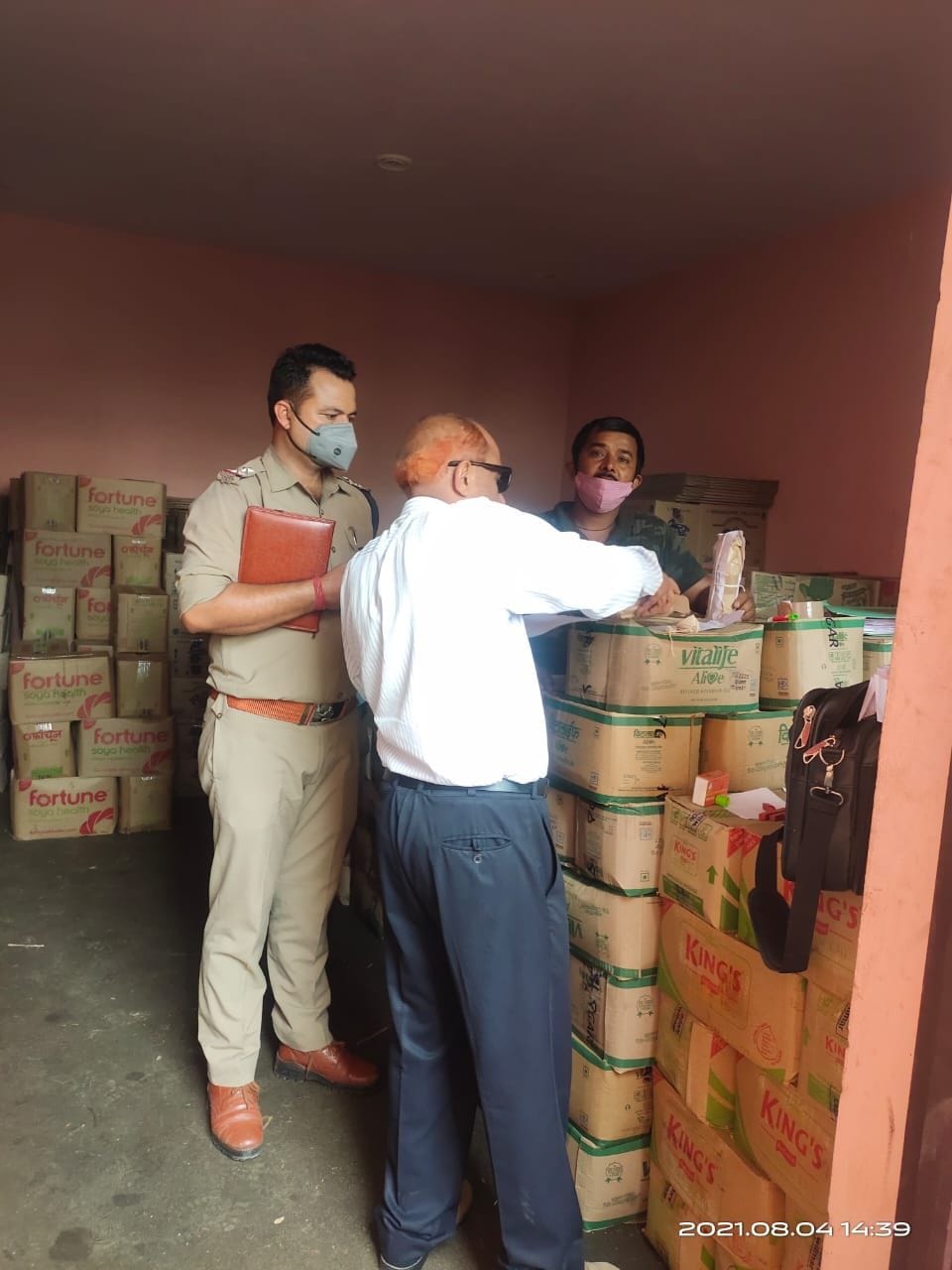 Mustard oil factory running without license caught
