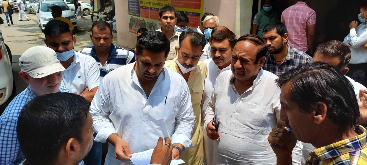 Corporation officers should solve the problems without delay: Surendra Panwar