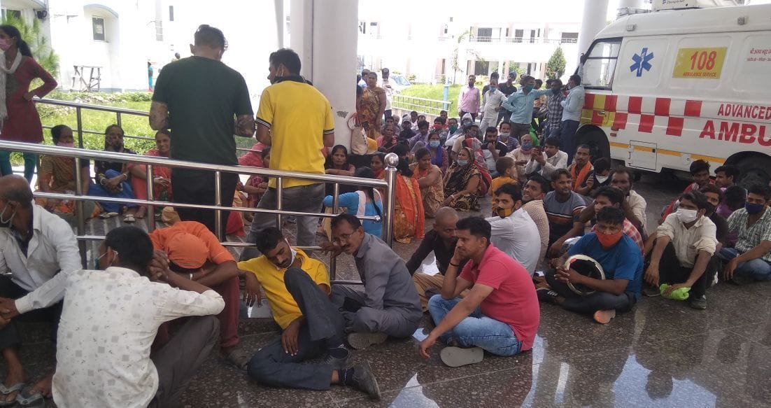 People gather for Vaccination