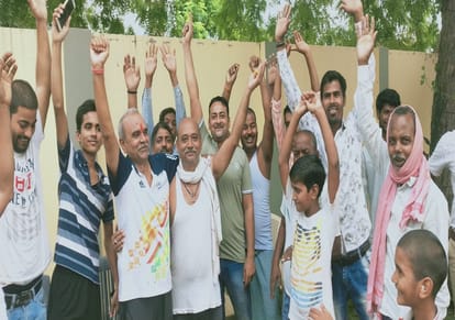 tokyo olympics Indian Men Hockey Team brings Bronze medal after 41 years they beat Germany celebration in varanasi  lalit upadhyay home