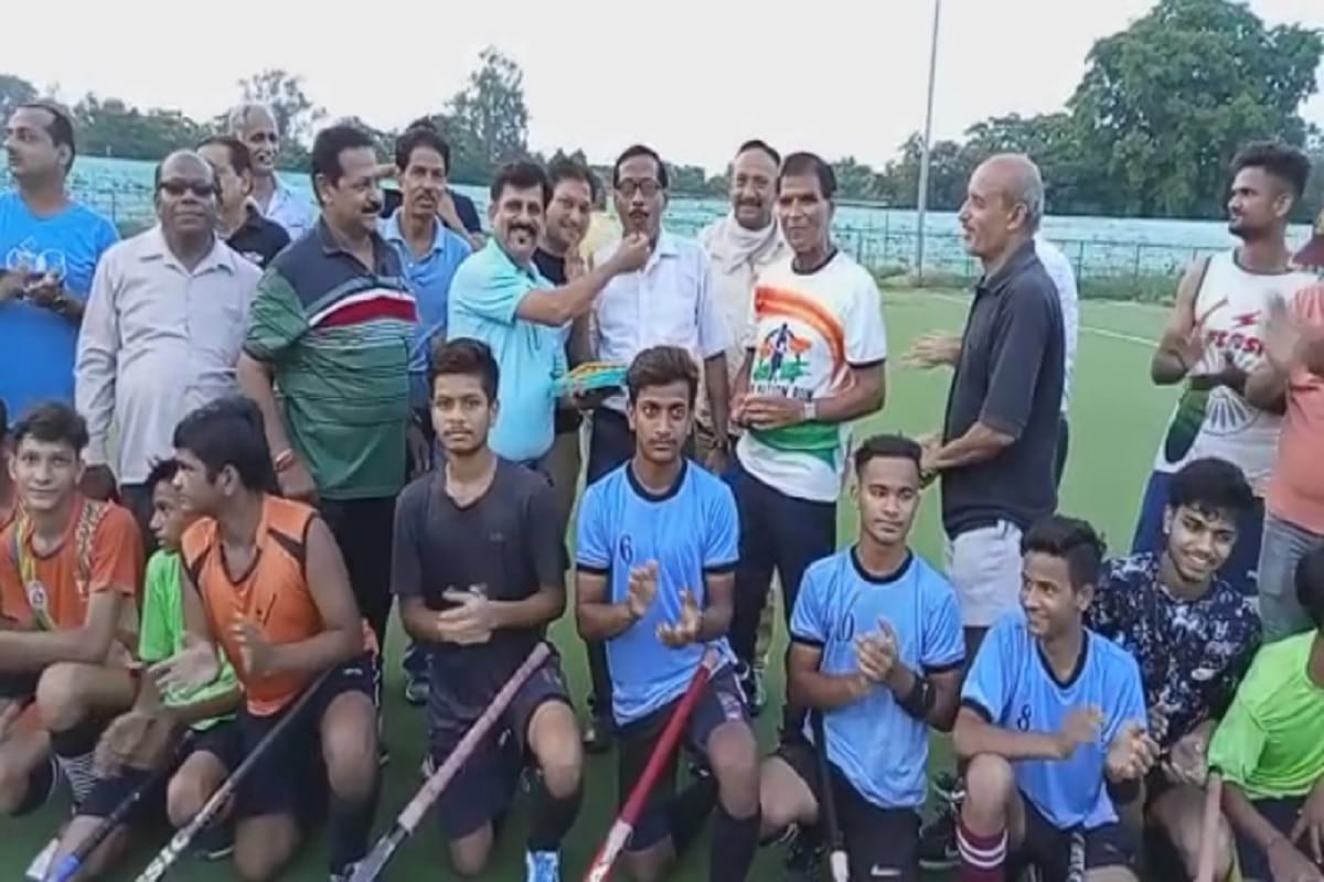 Tokyo Olympics: Celebrations were held on the victory of Indian Hockey team in Meerut