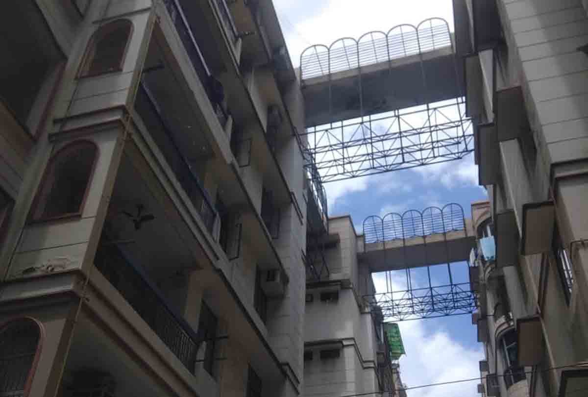 Kanpur: Retired teacher dies in suspicious condition after falling from 7th floor of apartment