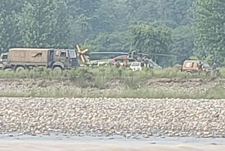 Emergency landing of Dhruv helicopter near Punjab and Himachal Pradesh border
