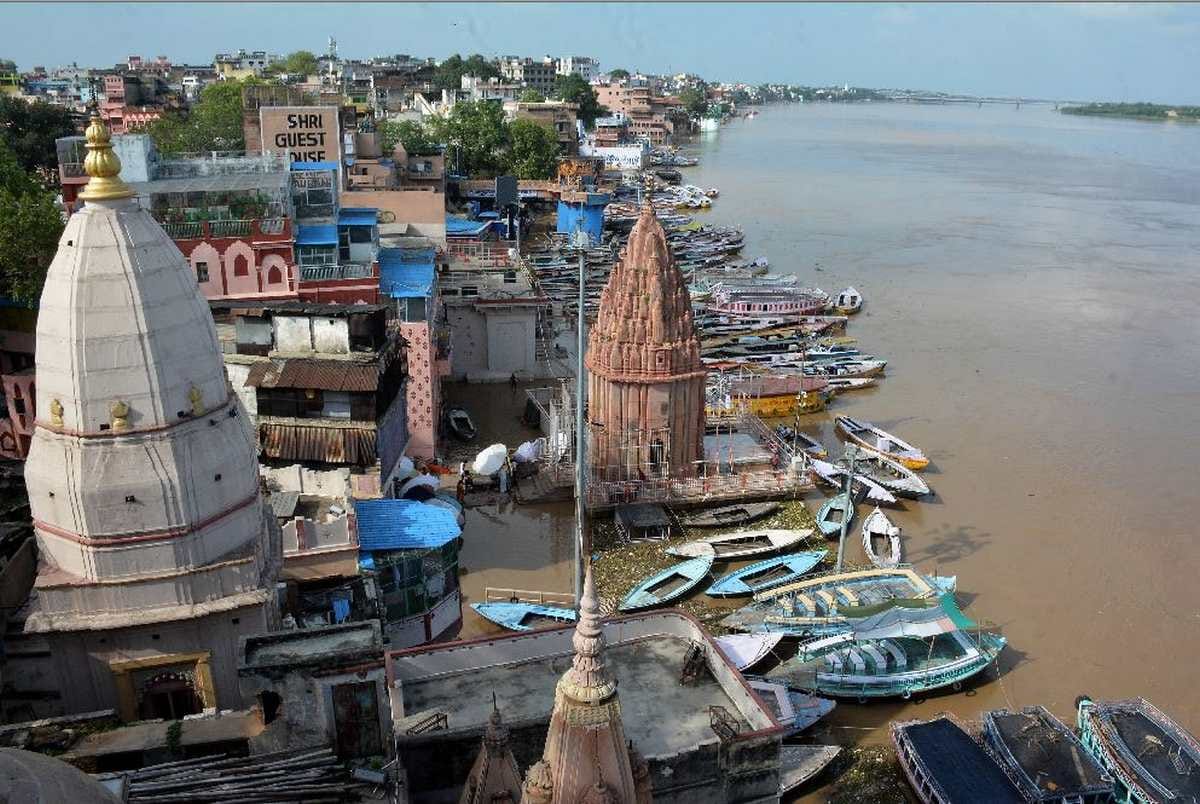 Online monitoring in 9 wards of Ganga river from control room in varanasi