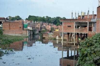 Ganga just 24 cm away from the warning point in varanasi  next 24 hours are very important