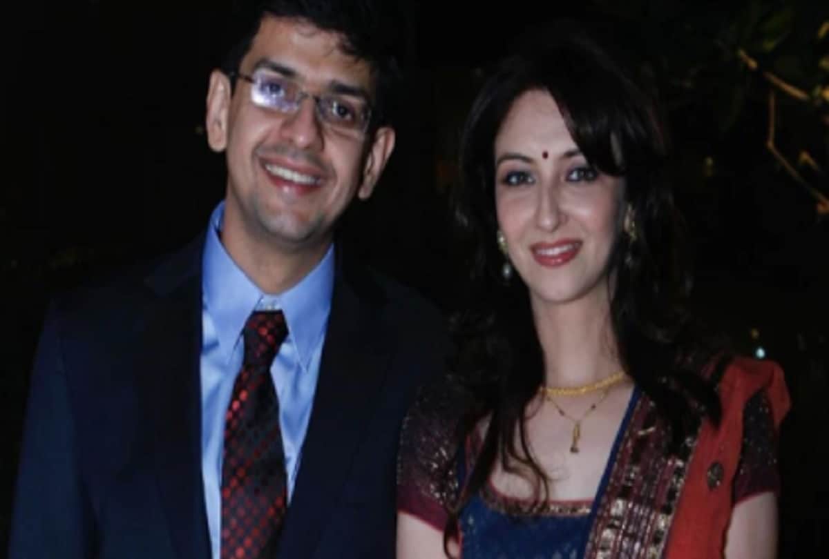 Saumya Tandon shares with husband on demand from fans Aasif Sheikh leaves comment