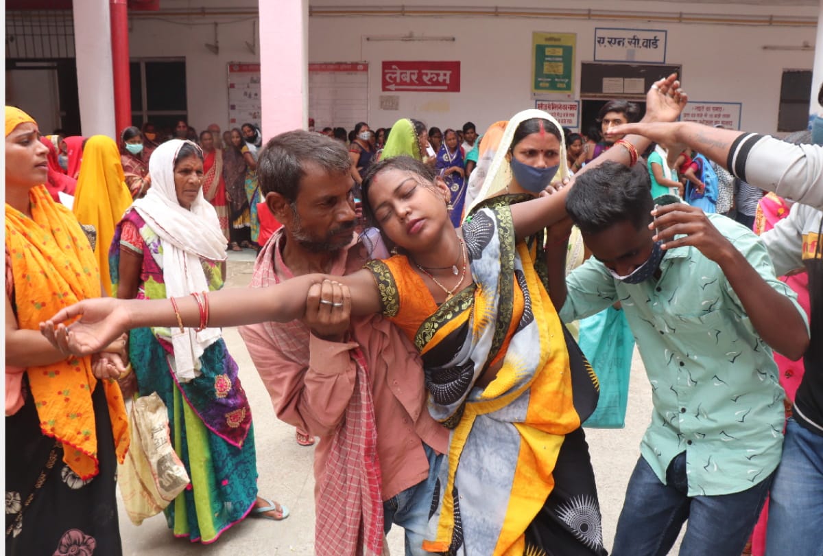 Due to creation of fewer booths fierce ruckus in hospitals