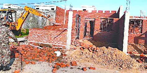 BDA demolished illegal colony on mini bypass