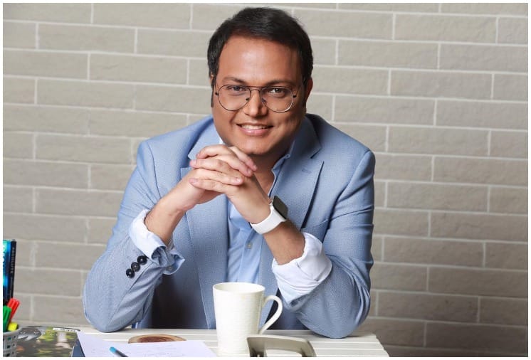Mumbai Police Registered a Sexual Harrasment Case against Film Producer Vibhu Agarwal