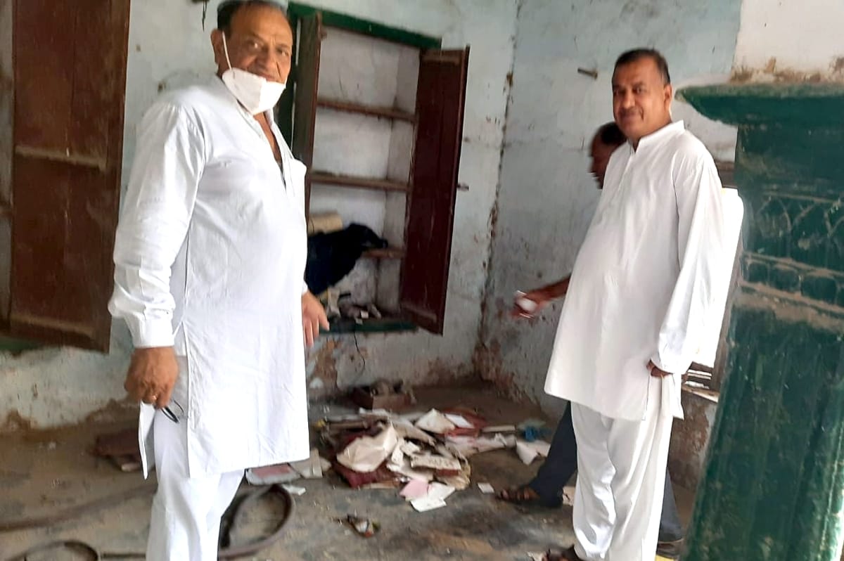 25 fans and other items stolen from Agarwal Dharamshala