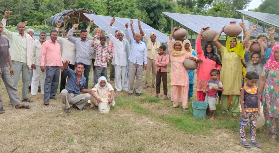 Villagers demonstrated for drinking water