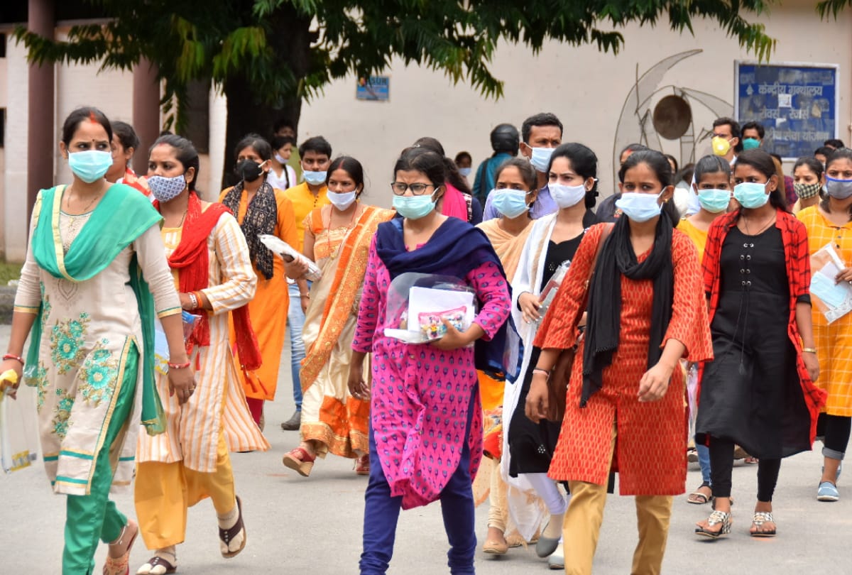 90 percent students gave BEd entrance exam at 77 centers