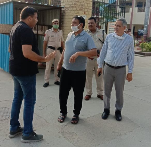 Today 47 thousand applicants will give the examination of constable recruitment in two shifts