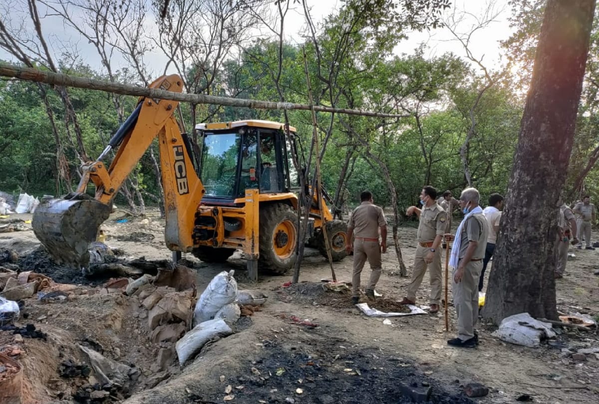 800 liters of raw liquor recovered FIR on 16 in Gorakhpur
