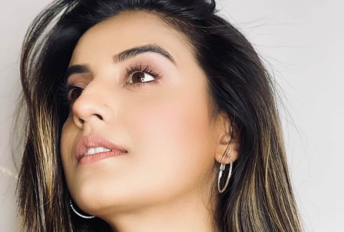 bigg boss ott fame bhojpuri actress akshara singh talk about her toxic relationship with ex boyfriend says he sent boys for acid attack