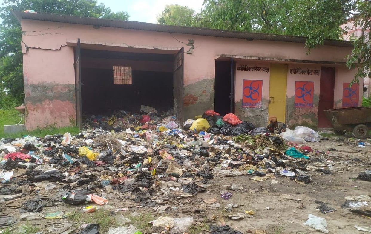 Cleanliness campaign dying in district hospital