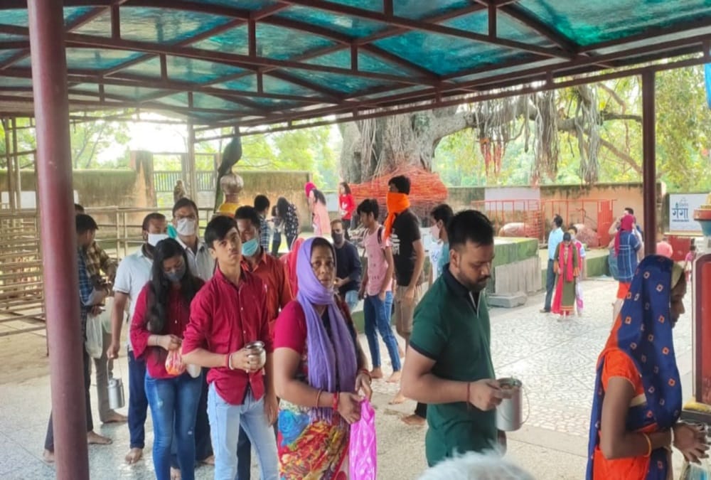 Sawan Mahashivratri 2021: Devotee rush for Lord shiva puja in temples photos